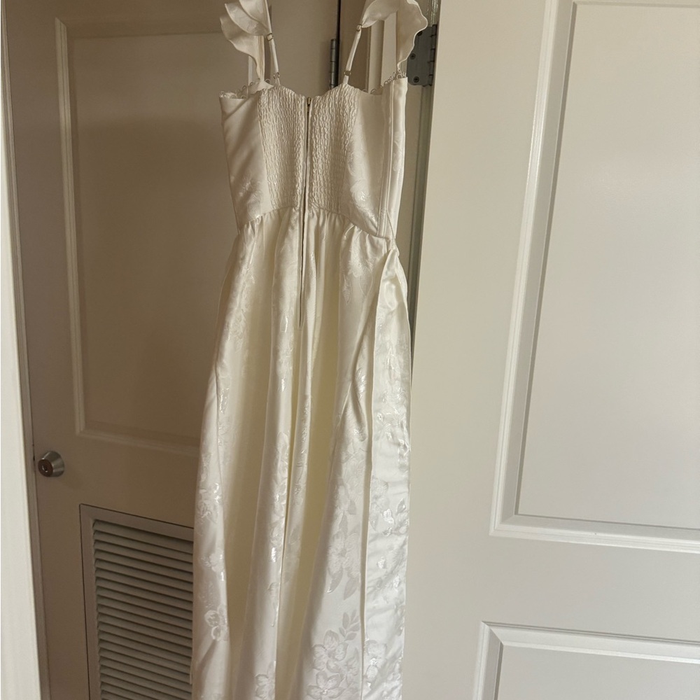 NWT- V. Chapman Vera Satin Ruffled-Sleeve Bustier Midi Dress - Picture 10 of 16